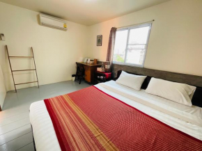 Baan Klang Vieng Hostel